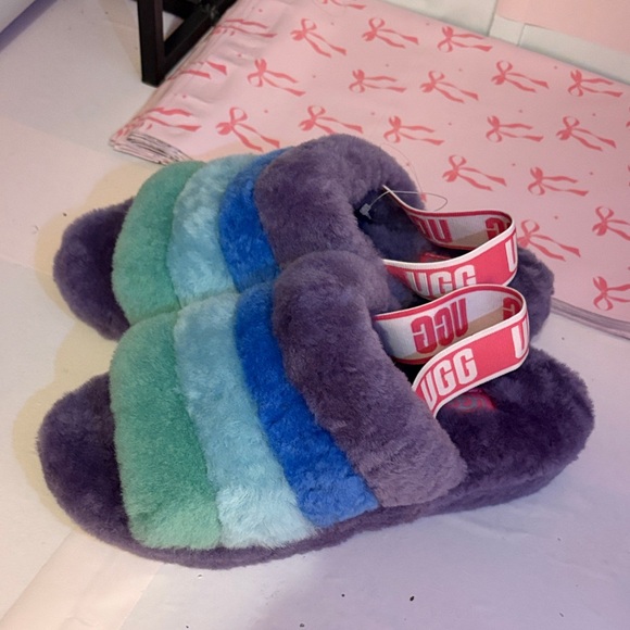 UGG Multicolor Fluffy Slippers - Picture 3 of 9
